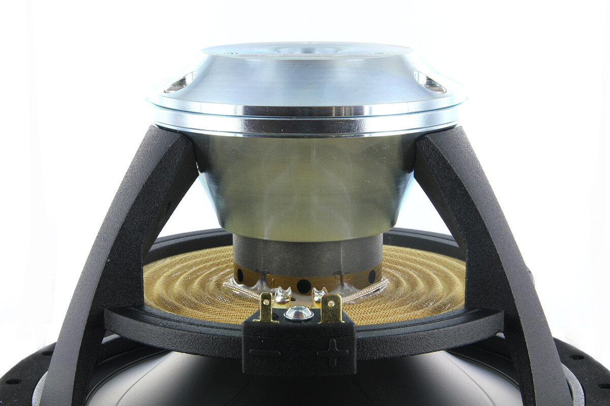 18WU/8747T00 - Image 2